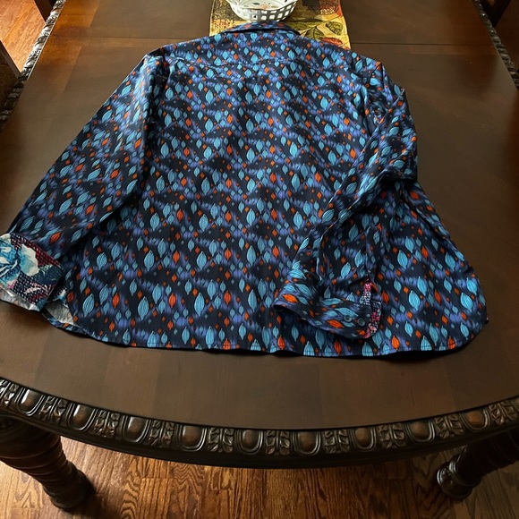 Elvis Presley long sleeve distressed shirt NWOT - Picture 2 of 9